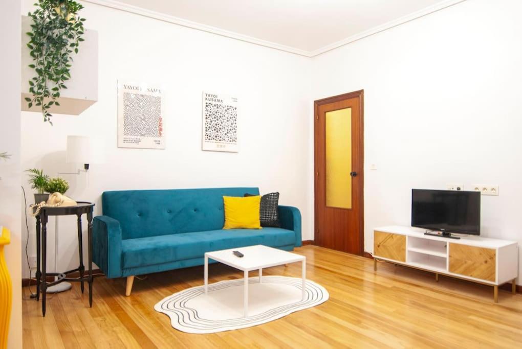 Bilborock By Zazpikaleak Appartement Bilbao Buitenkant foto